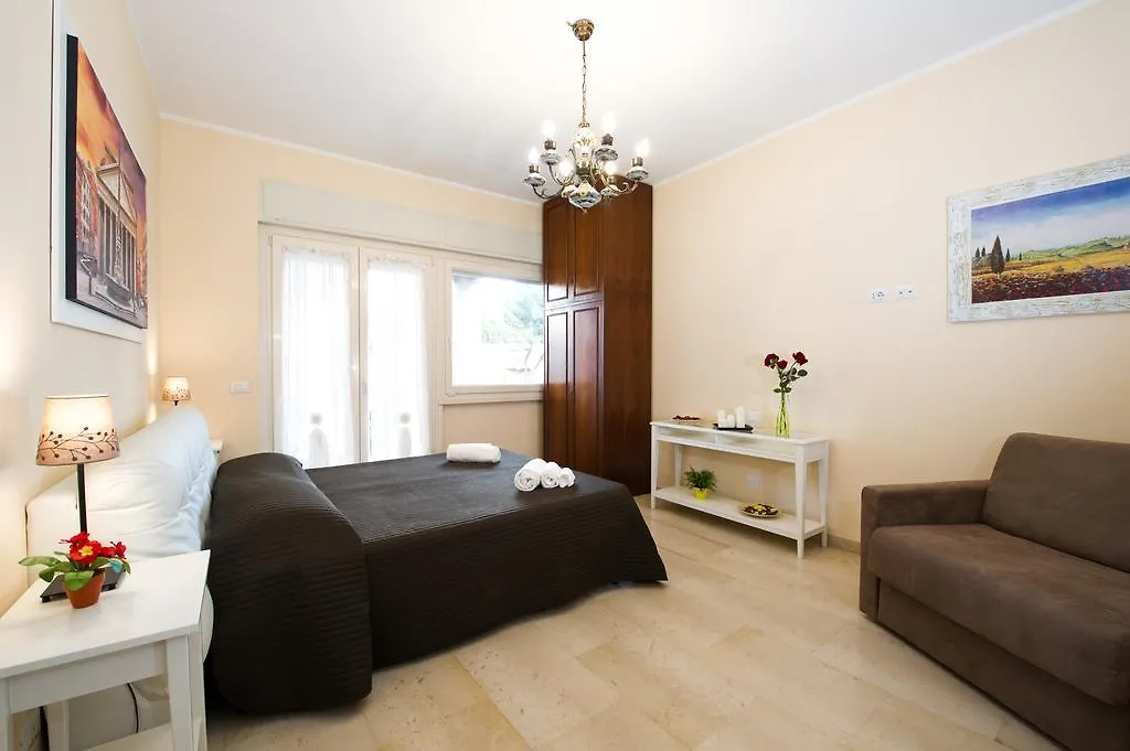 Appartamento House Gregorio Roma 0*,